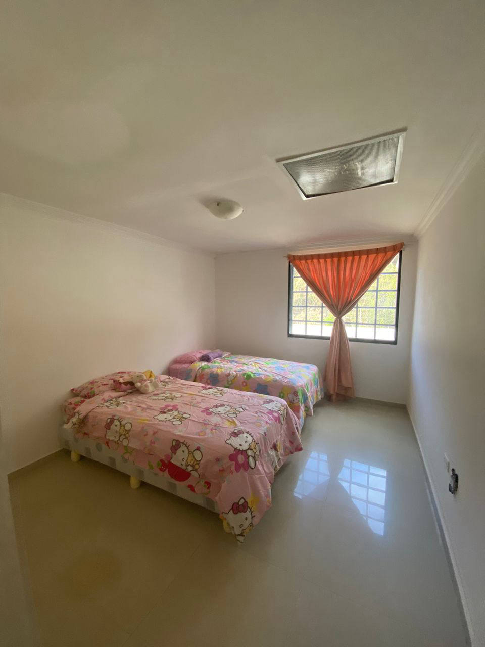 Будинок, 2745 м², 65 000$ — FAKTOR